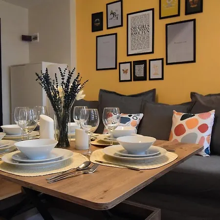 Stunning 2br 3ac Near Metro - Ym 3 * Istambul